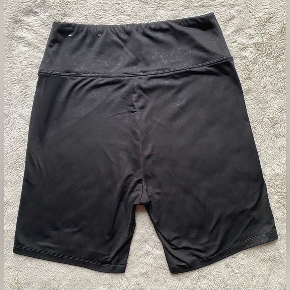 American Eagle Snake Print Bike Shorts 💕 - Picture 5 of 6
